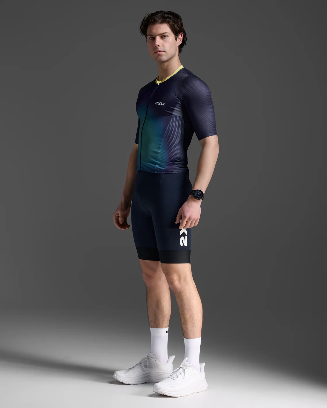 Aero Hex Tri Sleeved Top - Image 2