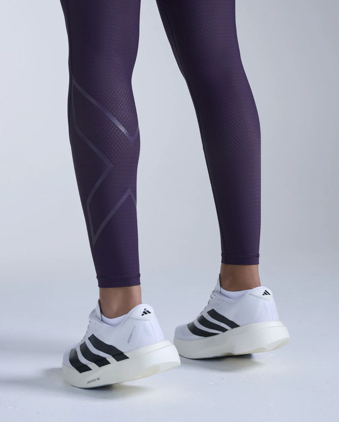 Aero Mesh Hi-Rise Compression Tights - Image 4