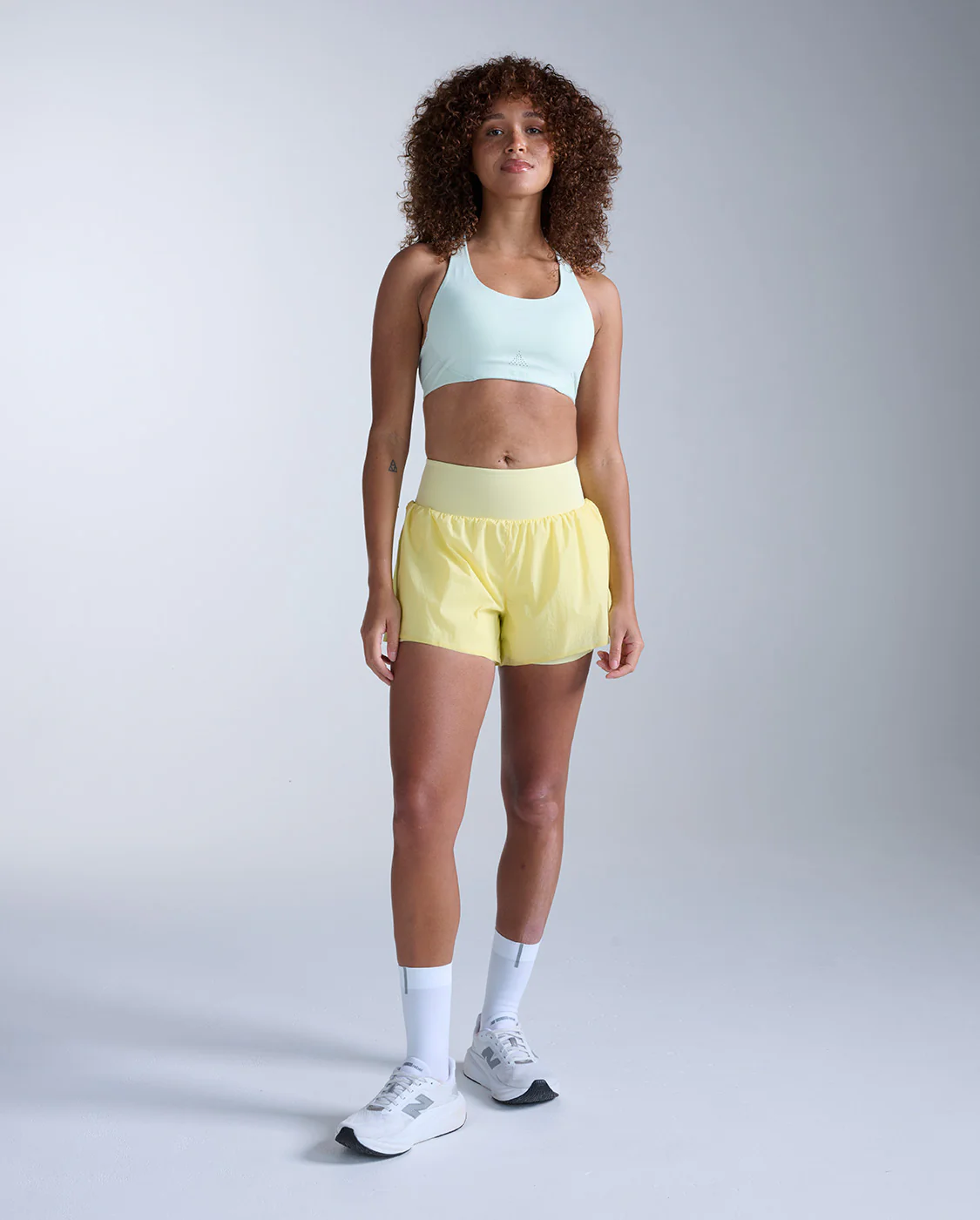 Aero Mesh Medium Impact Bra - Image 3