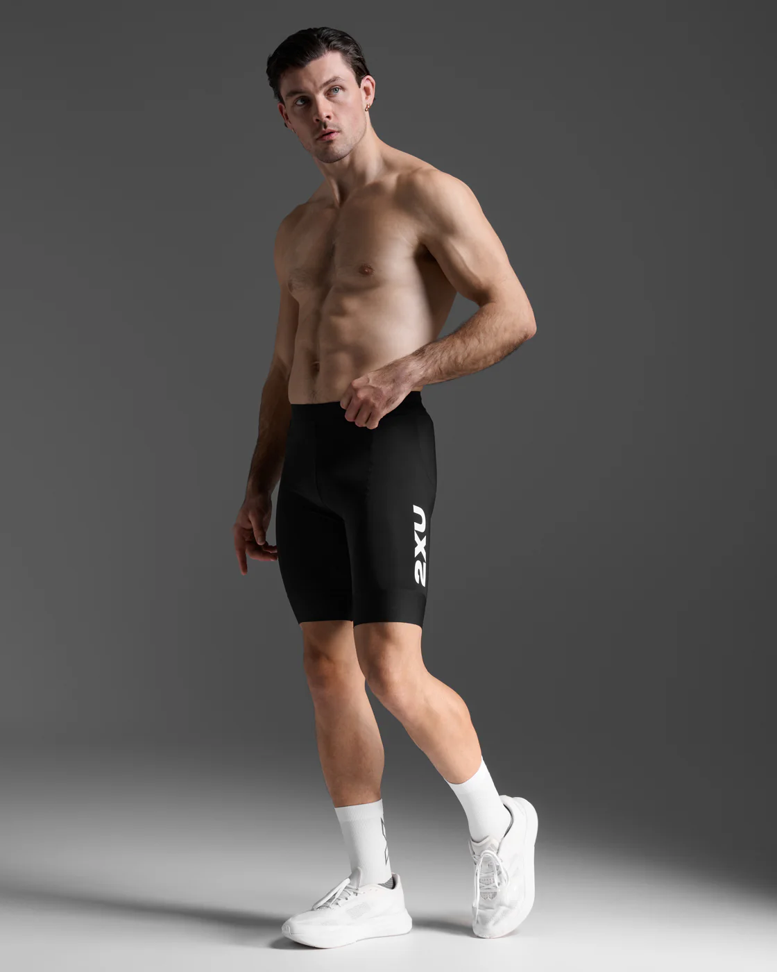 Aero Tri 9 Inch Shorts - Image 4