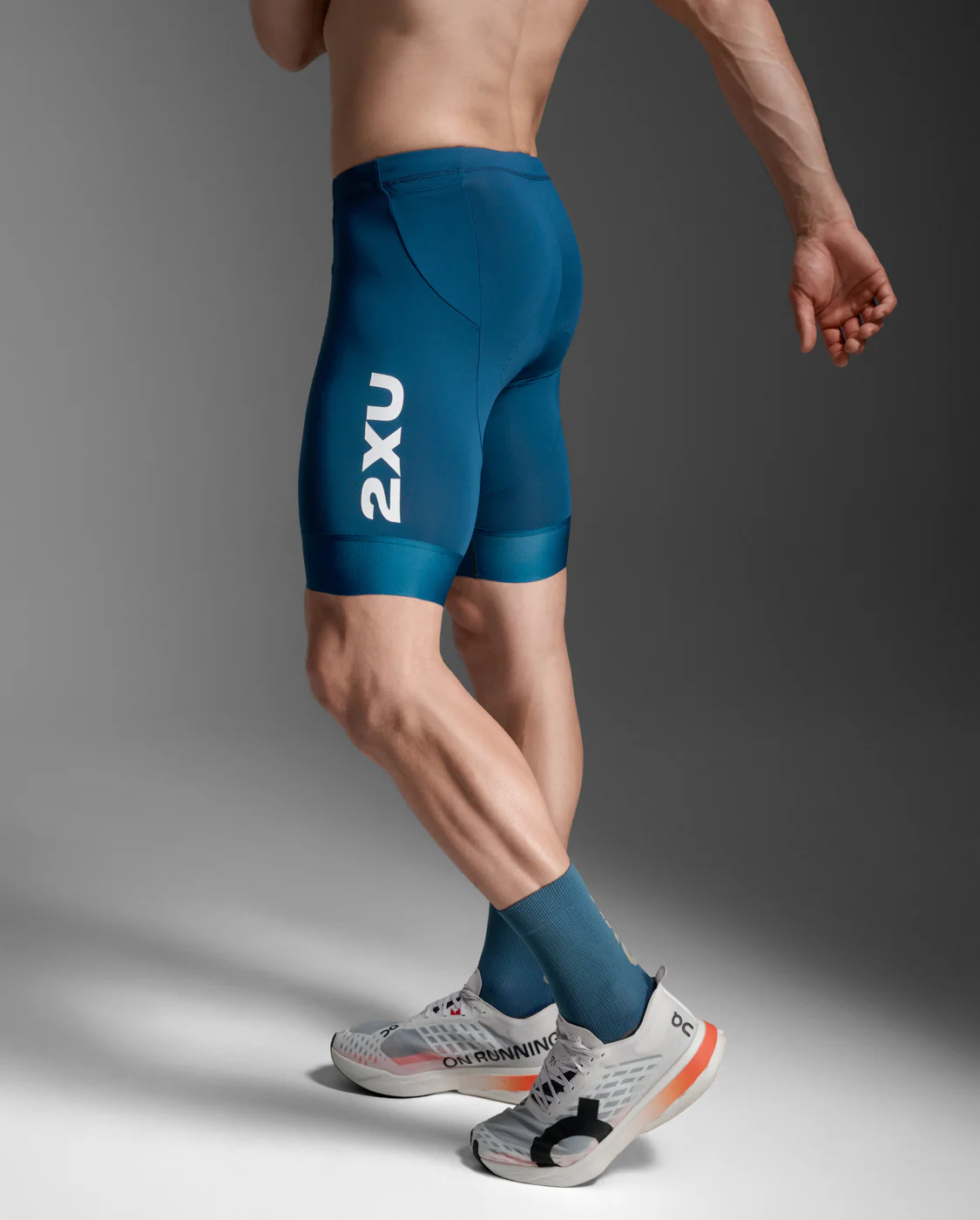 Aero Tri 9 Inch Shorts - Image 2