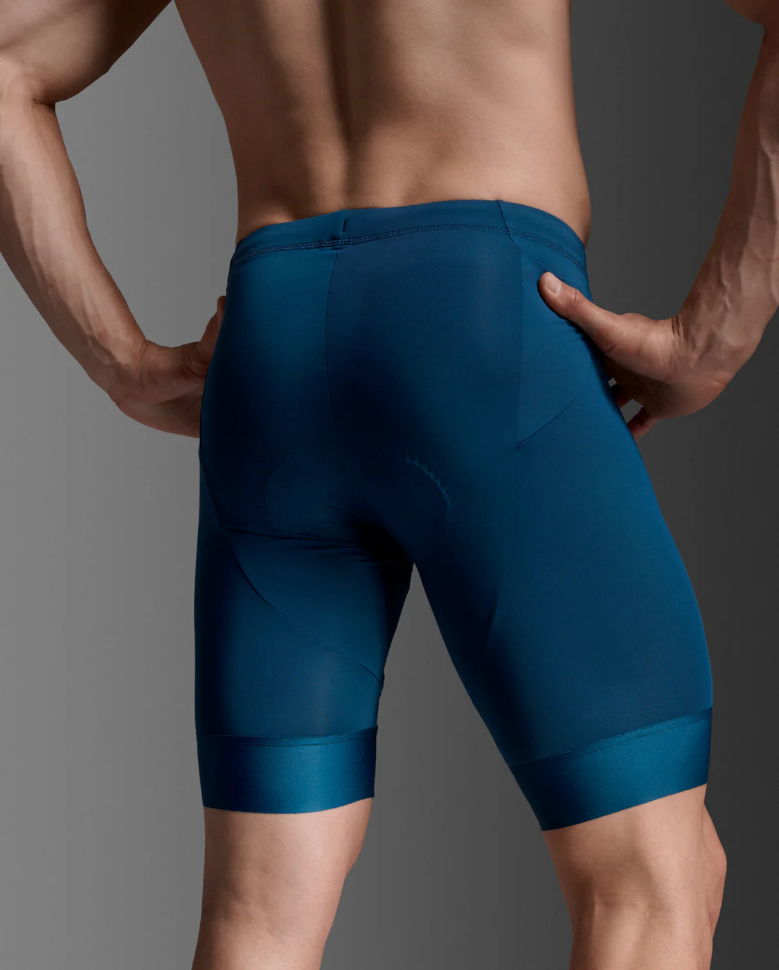 Aero Tri 9 Inch Shorts - Image 3