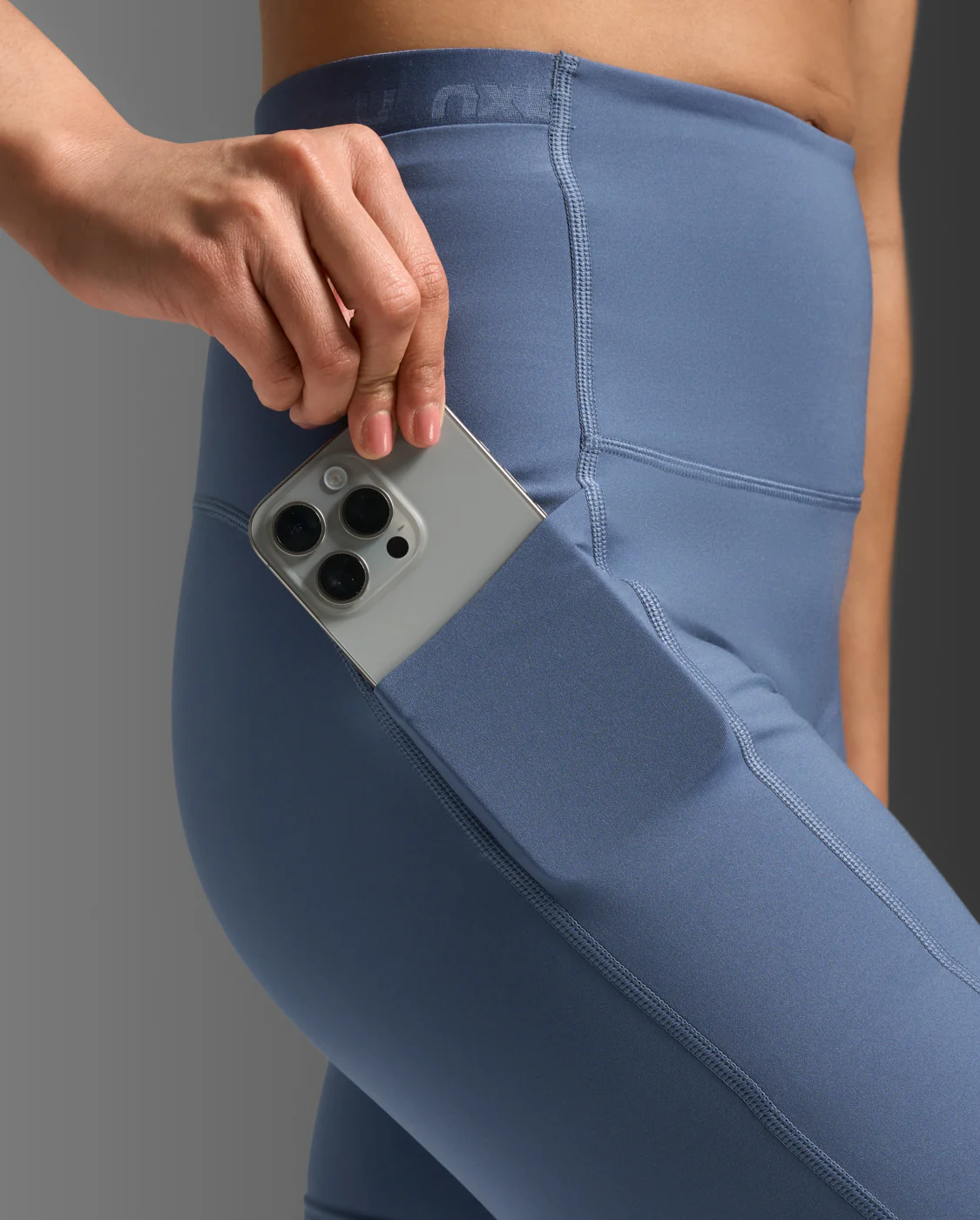 Form Stash Hi-Rise 6" Compression Short with Pockets - Image 7