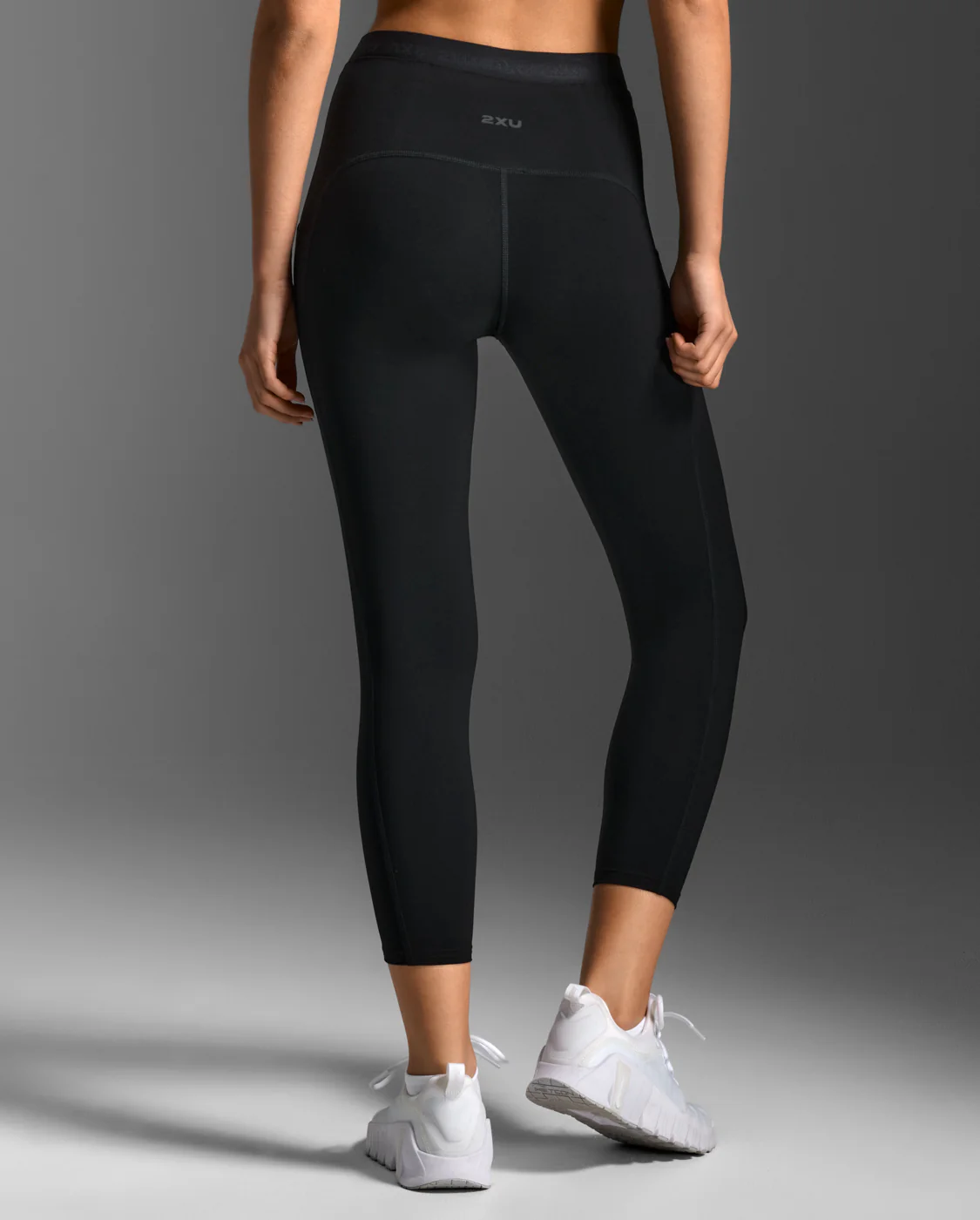 Form Stash Hi-Rise Compression 7/8 Tights with Pockets - Image 2