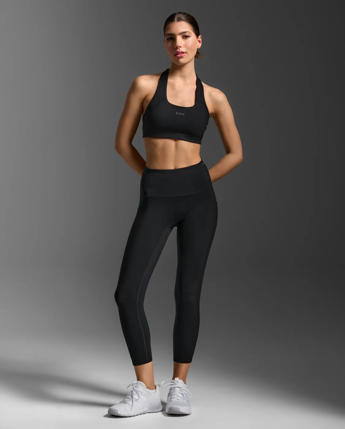 Form Stash Hi-Rise Compression 7/8 Tights with Pockets - Image 3