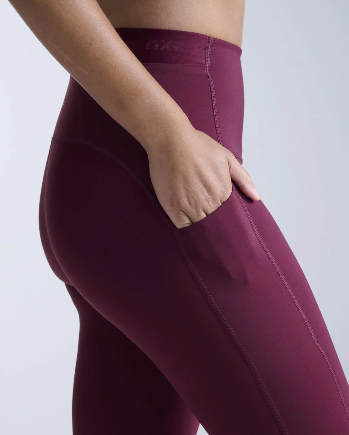 Form Stash Hi-Rise Compression Tights with Pockets - Image 4