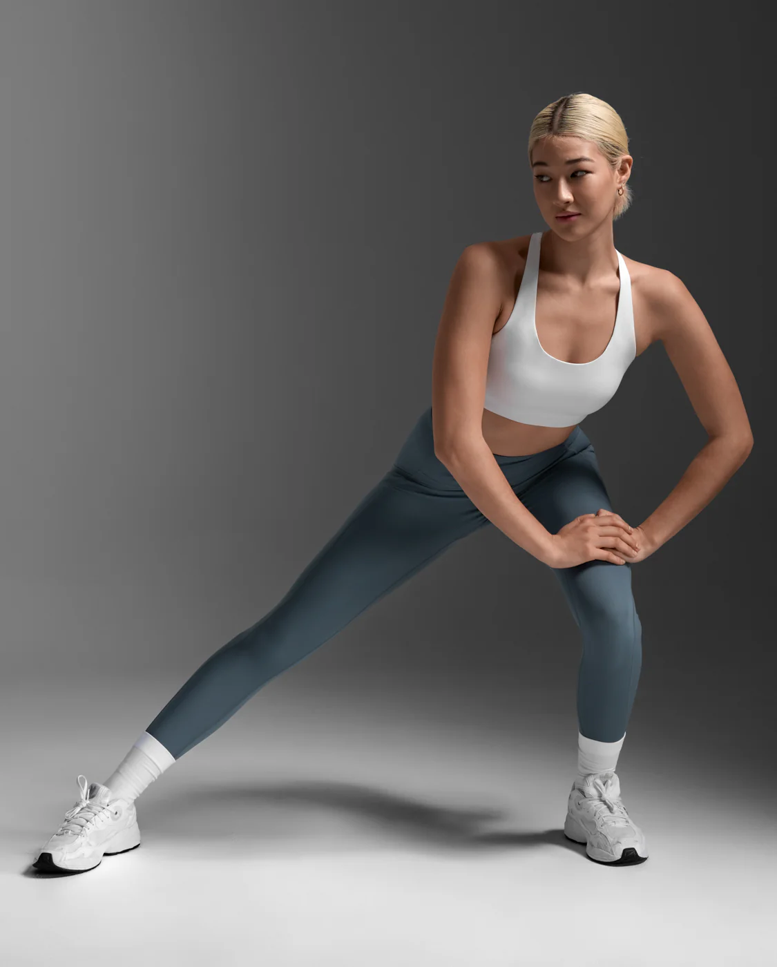 Form Stash Hi-Rise Compression Tights with Pockets - Image 4